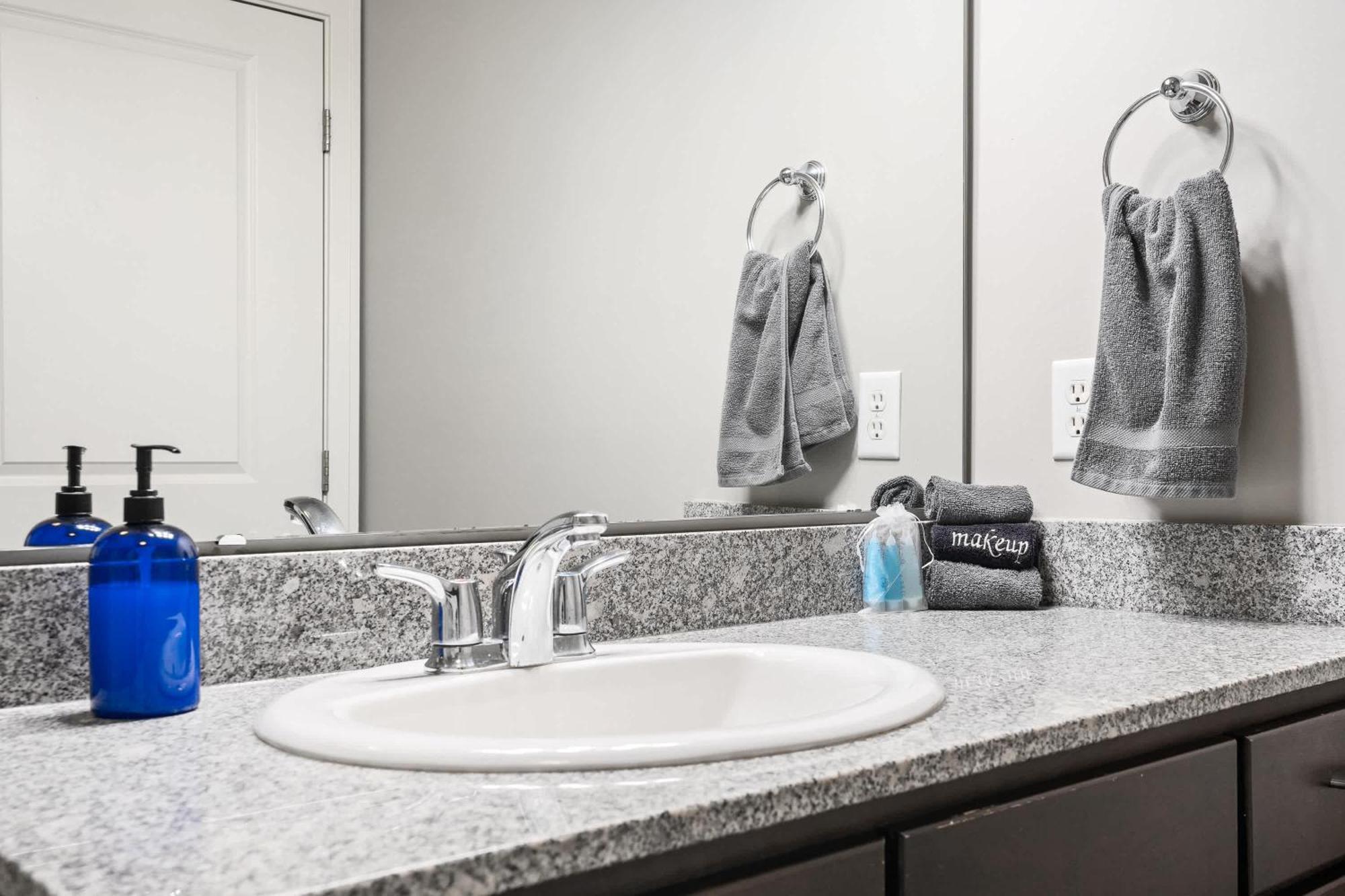 Free Parking Gym & Pool Downtown At Cityway Indianapolis Ngoại thất bức ảnh