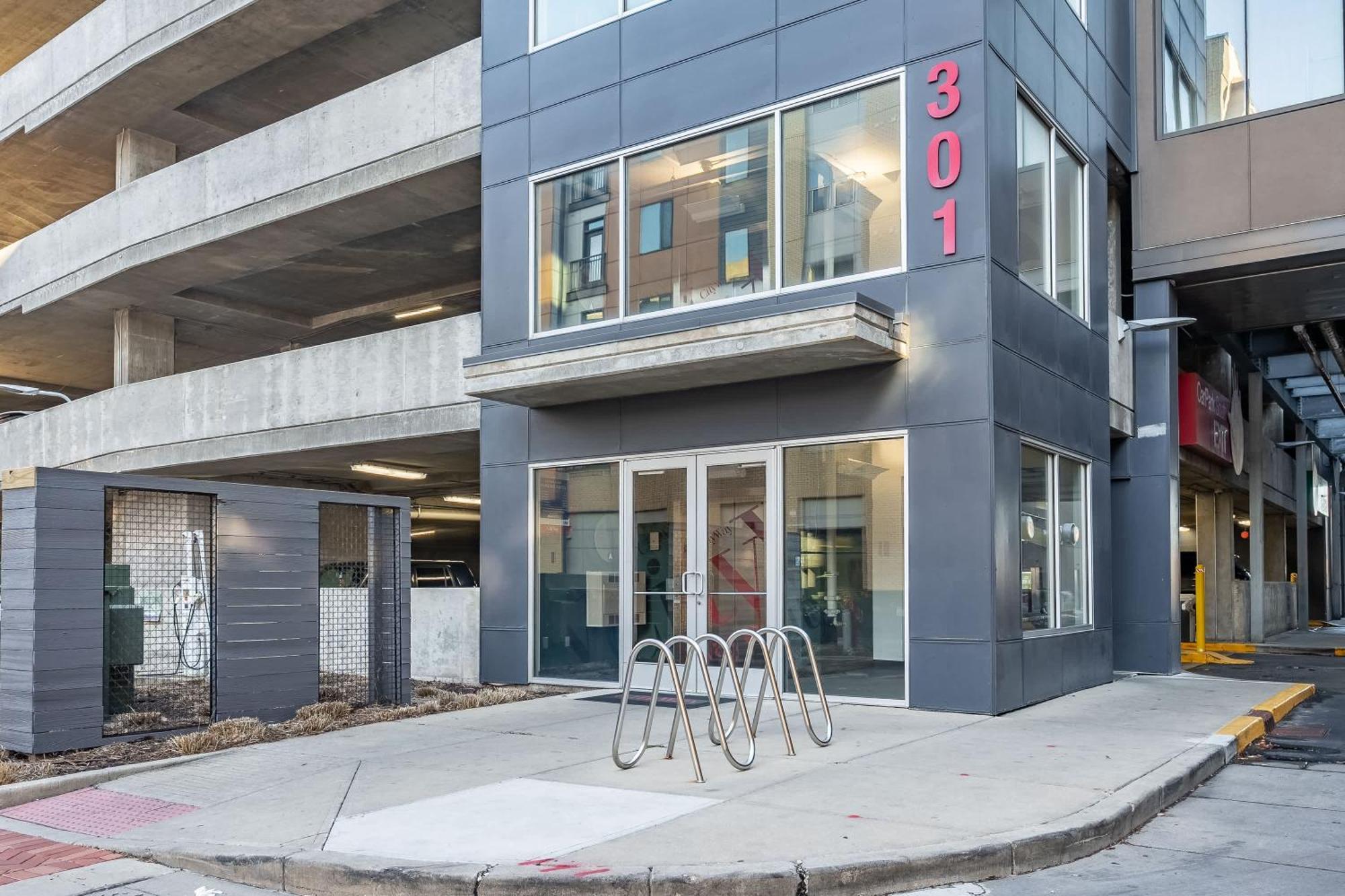 Free Parking Gym & Pool Downtown At Cityway Indianapolis Ngoại thất bức ảnh